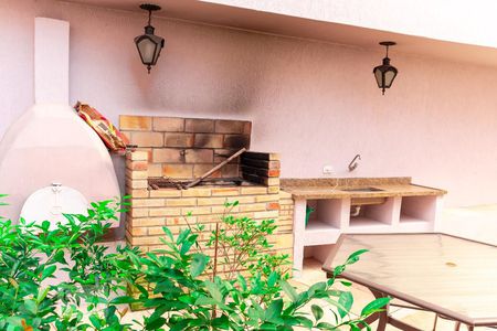 Casa à venda com 400m², 4 quartos e 4 vagasChurrasqueira