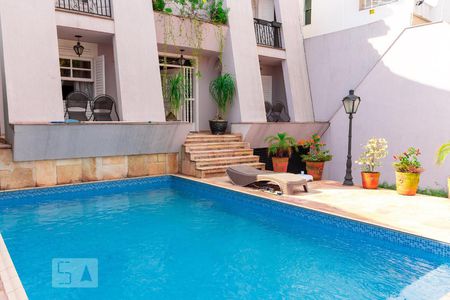 Casa à venda com 400m², 4 quartos e 4 vagasPiscina