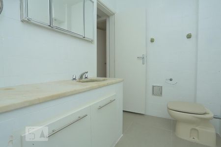 Apartamento para alugar com 94m², 3 quartos e sem vagaBanheiro