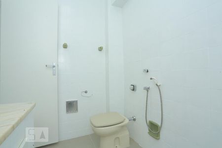 Apartamento para alugar com 94m², 3 quartos e sem vagaBanheiro