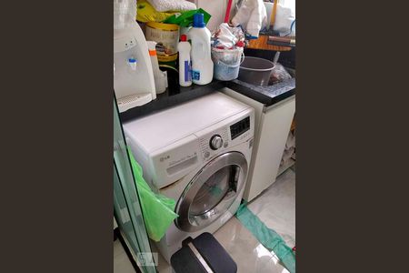 Apartamento à venda com 59m², 3 quartos e 1 vagaÁrea de Serviço