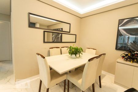 Apartamento para alugar com 79m², 3 quartos e 1 vagaSala