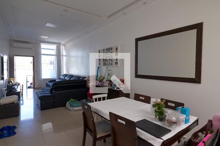 Sala de casa à venda com 3 quartos, 136m² em Vila Moinho Velho, São Paulo