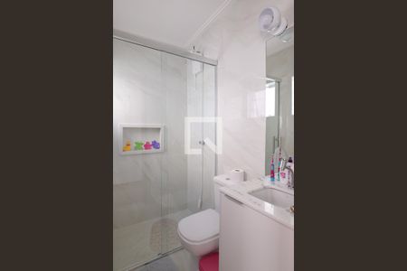 Casa à venda com 136m², 3 quartos e 2 vagasBanheiro