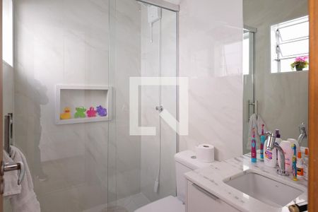 Casa à venda com 136m², 3 quartos e 2 vagasBanheiro