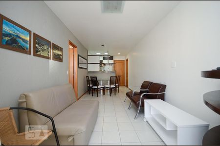 Sala de apartamento à venda com 1 quarto, 55m² em Icaraí, Niterói