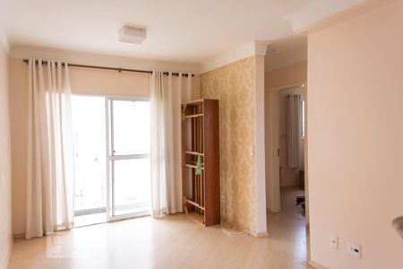 Sala de apartamento para alugar com 3 quartos, 60m² em Parque Bandeirante, Santo André