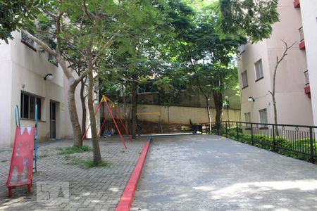 Apartamento à venda com 47m², 2 quartos e 1 vagaÁrea Comum - Playground