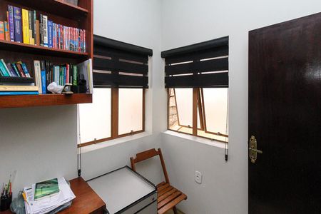 Casa para alugar com 400m², 3 quartos e 3 vagasEscritório