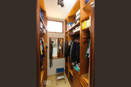 Casa para alugar com 400m², 3 quartos e 3 vagasCloset