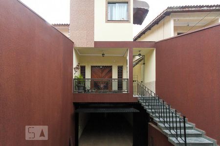 Casa para alugar com 400m², 3 quartos e 3 vagasFachada