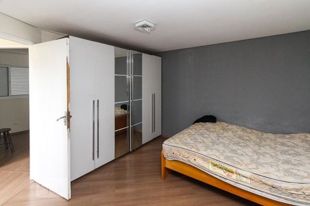 Casa para alugar com 400m², 3 quartos e 3 vagasQuarto 02 da casa 02