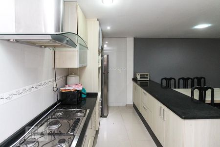 Casa para alugar com 400m², 3 quartos e 3 vagasCozinha