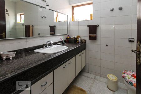 Casa para alugar com 400m², 3 quartos e 3 vagasBanheiro da Suite