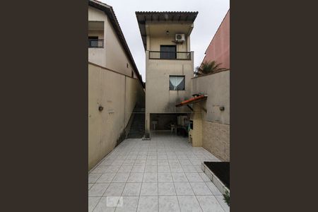 Casa para alugar com 400m², 3 quartos e 3 vagasQuintal