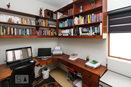 Casa para alugar com 400m², 3 quartos e 3 vagasEscritório