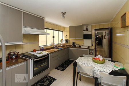 Casa para alugar com 400m², 3 quartos e 3 vagasCozinha