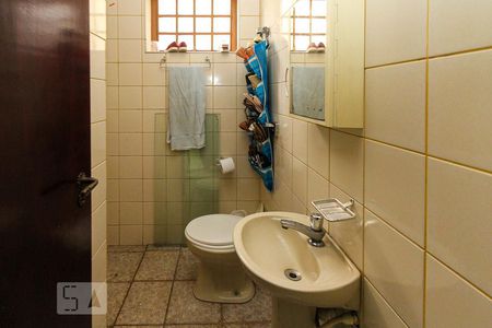 Casa para alugar com 400m², 3 quartos e 3 vagasBanheiro de Serviço