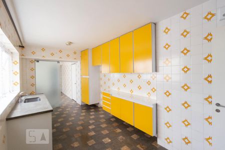 Cozinha de apartamento para alugar com 3 quartos, 131m² em Cerqueira César, São Paulo