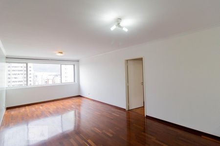 Apartamento para alugar com 3 quartos, 131m² em Cerqueira César, São Paulo