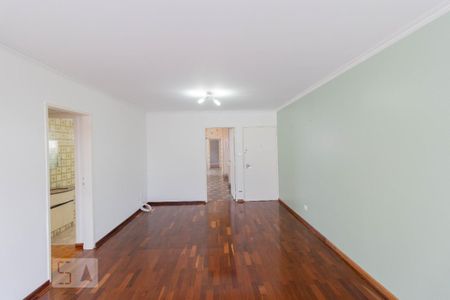 Sala de apartamento para alugar com 3 quartos, 131m² em Cerqueira César, São Paulo