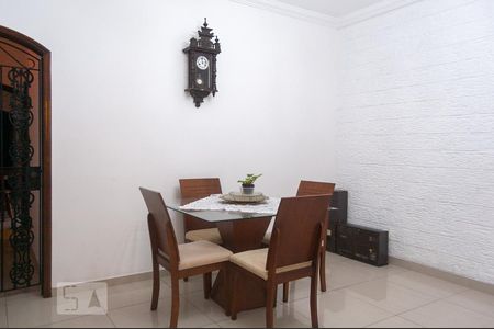 Casa à venda com 115m², 2 quartos e 1 vaga Casa à venda com 115m², 2 quartos e 1 vagaSala