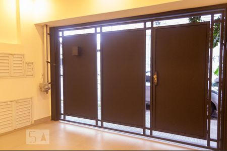 Casa à venda com 115m², 2 quartos e 1 vaga Casa à venda com 115m², 2 quartos e 1 vagaGaragem