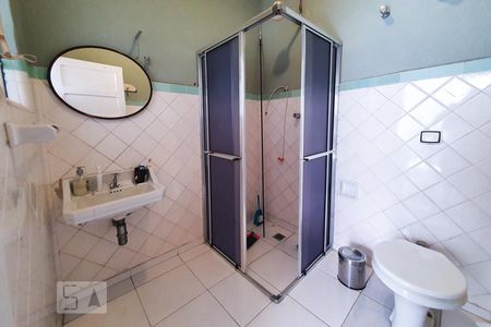 Casa à venda com 300m², 4 quartos e 3 vagasBanheiro 2