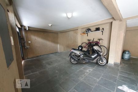 Casa à venda com 300m², 4 quartos e 3 vagasGaragem