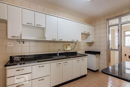 Apartamento para alugar com 95m², 3 quartos e 2 vagas Apartamento para alugar com 95m², 3 quartos e 2 vagasCozinha