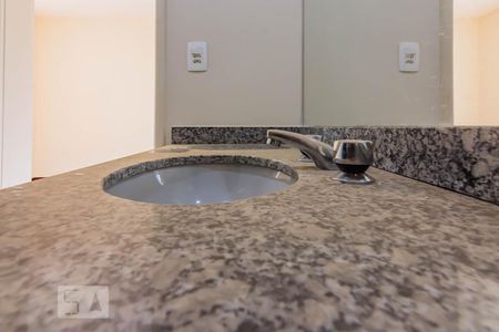 Apartamento para alugar com 95m², 3 quartos e 2 vagas Apartamento para alugar com 95m², 3 quartos e 2 vagasTorneira Banheiro Quarto 2 Suíte