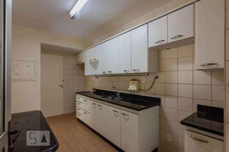 Apartamento para alugar com 95m², 3 quartos e 2 vagas Apartamento para alugar com 95m², 3 quartos e 2 vagasCozinha