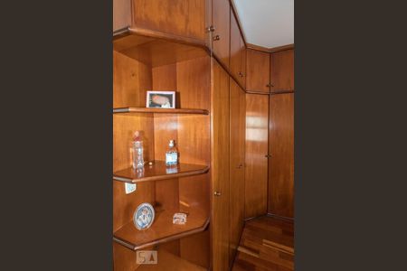 Casa à venda com 370m², 4 quartos e 2 vagas Casa à venda com 370m², 4 quartos e 2 vagasQuarto 2 - Suite - Armarios