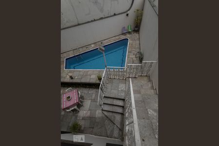 Casa à venda com 370m², 4 quartos e 2 vagas Casa à venda com 370m², 4 quartos e 2 vagasÁrea Externa