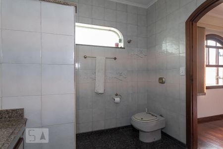 Casa à venda com 370m², 4 quartos e 2 vagas Casa à venda com 370m², 4 quartos e 2 vagasQuarto 2 - Suite - Banheiro 3