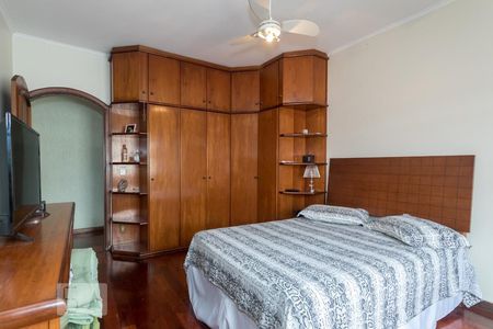 Casa à venda com 370m², 4 quartos e 2 vagas Casa à venda com 370m², 4 quartos e 2 vagasQuarto 2 - Suite