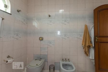 Casa à venda com 370m², 4 quartos e 2 vagas Casa à venda com 370m², 4 quartos e 2 vagasQuarto 3 - Suite - Banheiro 4