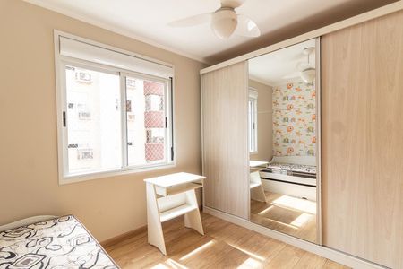 Dormitório de apartamento para alugar com 2 quartos, 68m² em Jardim Itu-sabará, Porto Alegre