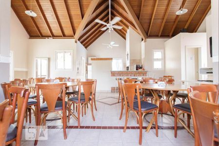 Apartamento para alugar com 68m², 2 quartos e 1 vagaÁrea comum - Salão de festas