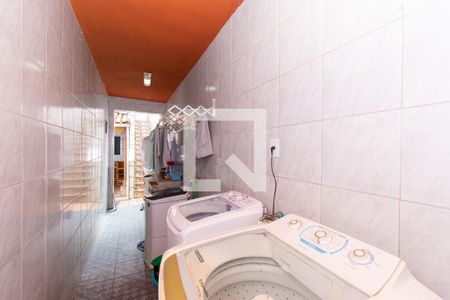 Casa à venda com 370m², 4 quartos e 3 vagas Casa à venda com 370m², 4 quartos e 3 vagasÁrea de Serviço