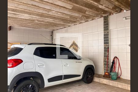 Casa à venda com 370m², 4 quartos e 3 vagas Casa à venda com 370m², 4 quartos e 3 vagasGaragem