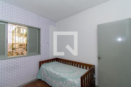 Casa à venda com 370m², 4 quartos e 3 vagas Casa à venda com 370m², 4 quartos e 3 vagasQuarto 3