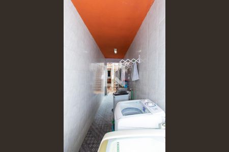 Casa à venda com 370m², 4 quartos e 3 vagas Casa à venda com 370m², 4 quartos e 3 vagasÁrea de Serviço