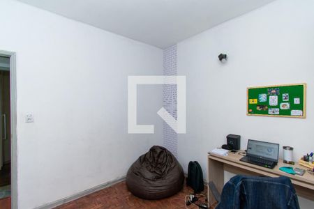 Casa à venda com 370m², 4 quartos e 3 vagas Casa à venda com 370m², 4 quartos e 3 vagasQuarto 3