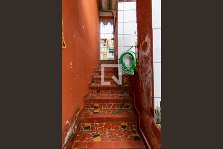 Casa à venda com 370m², 4 quartos e 3 vagas Casa à venda com 370m², 4 quartos e 3 vagasEntrada