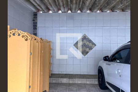 Casa à venda com 370m², 4 quartos e 3 vagas Casa à venda com 370m², 4 quartos e 3 vagasGaragem