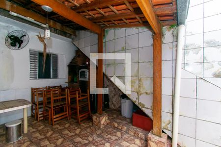 Casa à venda com 370m², 4 quartos e 3 vagas Casa à venda com 370m², 4 quartos e 3 vagasQuintal