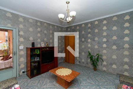 Casa à venda com 370m², 4 quartos e 3 vagas Casa à venda com 370m², 4 quartos e 3 vagasSala