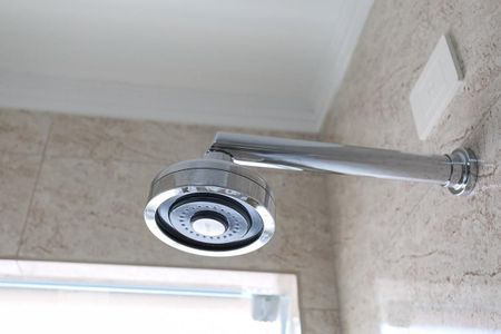 Casa à venda com 206m², 3 quartos e 2 vagasChuveiro