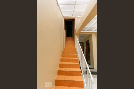 Casa à venda com 206m², 3 quartos e 2 vagasEscada Oficina